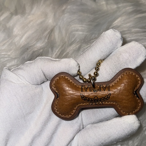 Mcm Dog Charm EUC - Picture 5 of 7